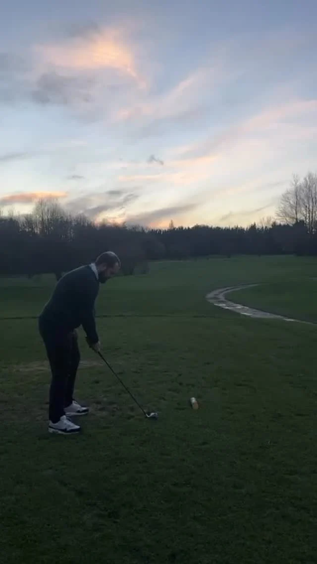 How fast can we play the first hole at Express golf? 

Team 1 - Tom / Harry / Josh
Team 2 - Ben / Harry / Andy

After some poor managerial decisions our first team made a poor score of 27.52 seconds to complete the first hole…. Safe to say, they must try harder!

However with our very own @andyrhodespga holding his nerve on a little knee knocker our second team came out on top with a time of 22.31 seconds!!! 

Next week we will be tackling the 9th hole, a dog leg left to right with out of bounds on both sides. 

Leave us a comment letting us know what time you think we can play the 9th hole in! 🕣

#expressgolf #expressyourself #golf #golfstore #drivingrange #express #golfcourse #slow #slowplay #bradford