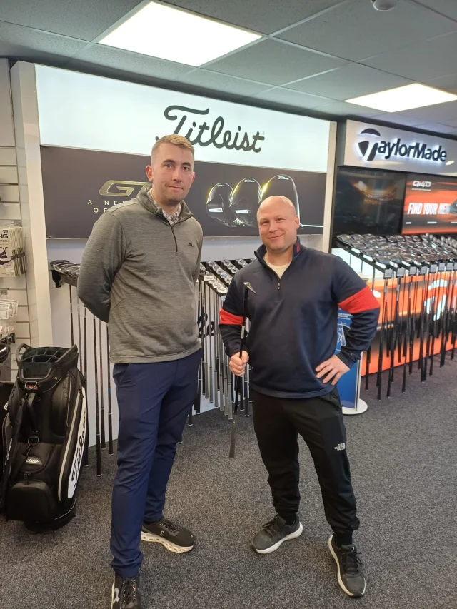 Congratulations to Matty Morris, our most recent @toptracer nearest the pin winner and now proud owner of a limited edition @vokeywedges 

Keep your eyes peeled for more weekly top tracer challenges all with amazing prizes to be won! 

#golf #expressgolf #expressyourself #bradford