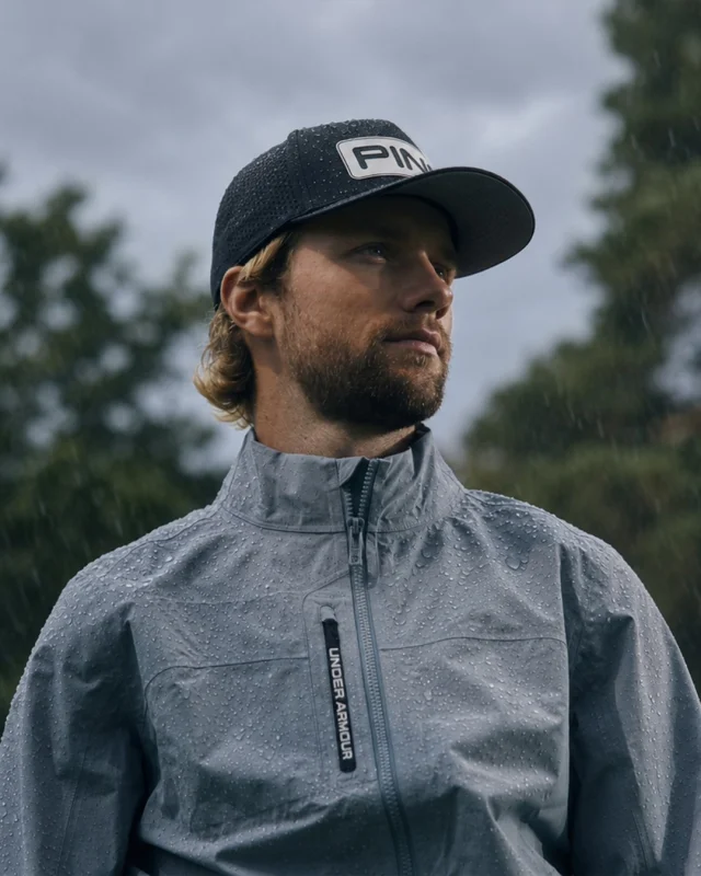 Total condition layering. Cold, chill or rain, Under Armour has a layer for it.

1. COLD: UA Drive Pro Hybrid Hoodie
2. CHILL: UA Drive Midlayer 1/4 Zip
3. RAIN: UA Drive Pro Rain Jacket

All in store and online now. Search "Under Armour" at expressgolf.co.uk or come and try them on at the range.

#UnderArmour #UAGolf #GolfClothing #WinterGolf #GolfLayering #ExpressGolf #Bradford #YorkshireGolf
